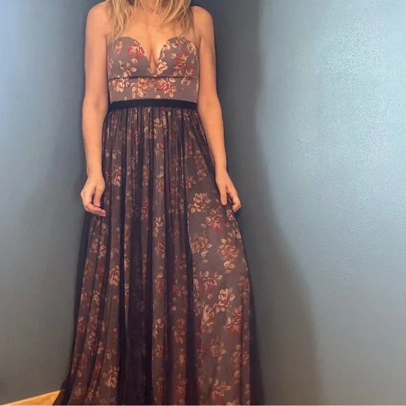 Free People Dare to Dream Sweetheart Strapless Gown - Picture 7 of 14